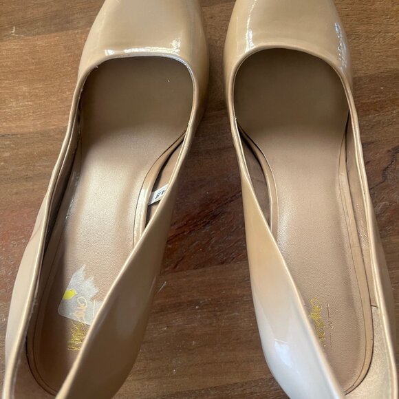 Mossimo Beige Nude Pumps 4" Heel Stiletto 9.5 Round Toe Faux Patent Leather - Picture 8 of 11